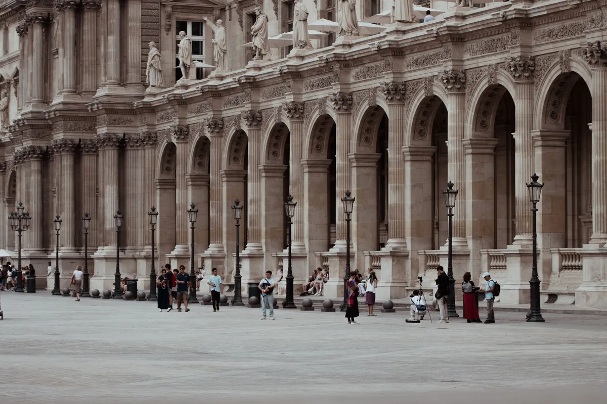 Airbnb Experiences Grows 6x by Targeting Local Residents
