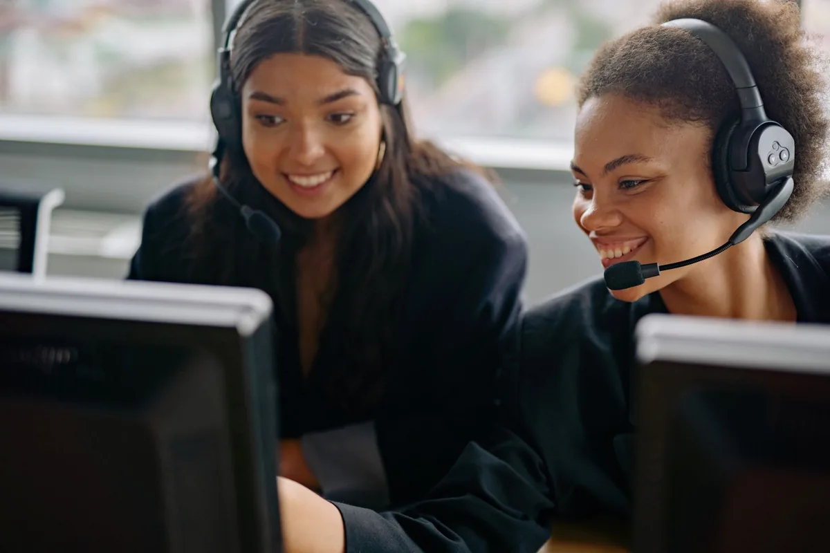 contact center customer service agents