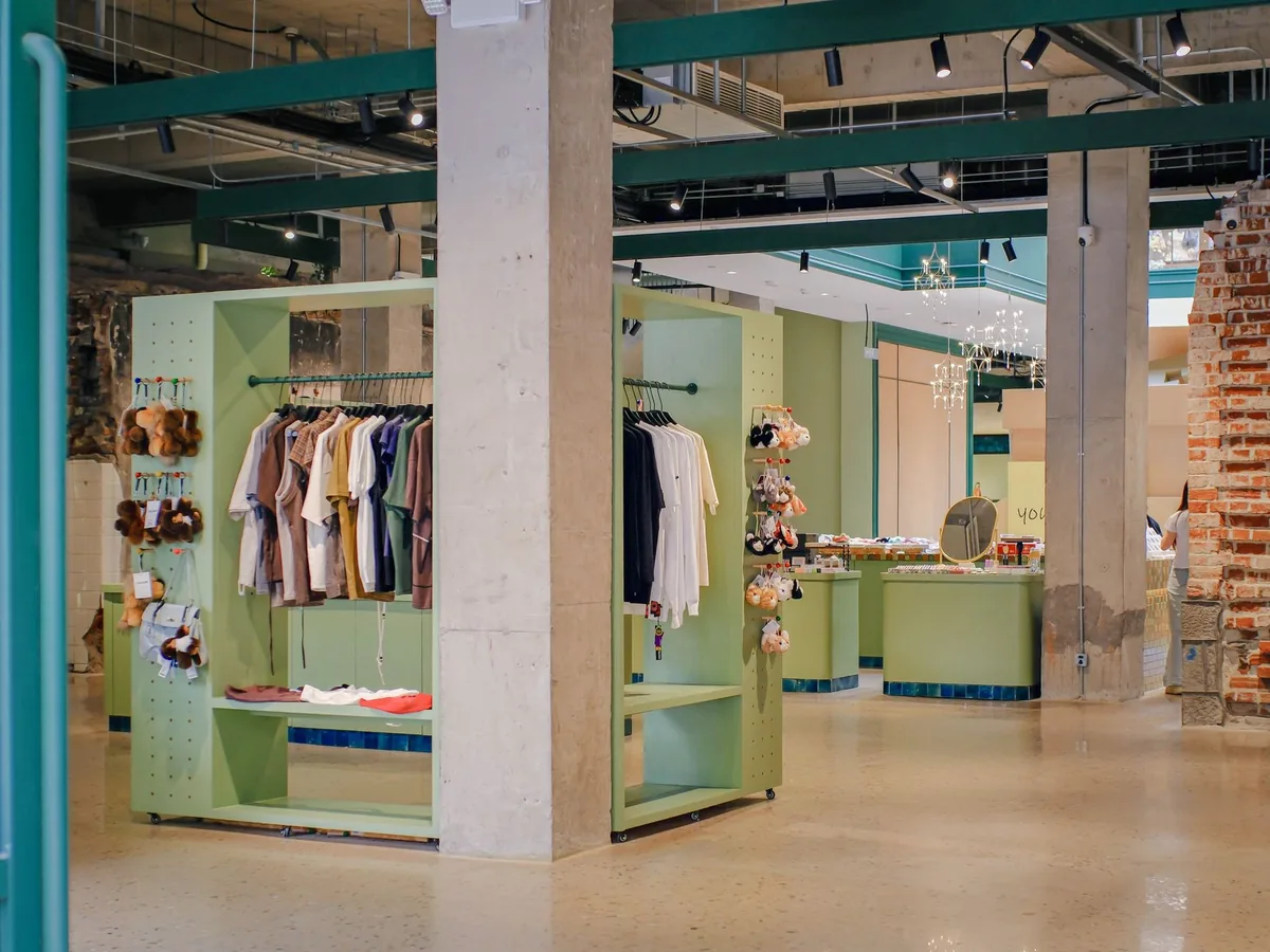 hotel retail merchandise display