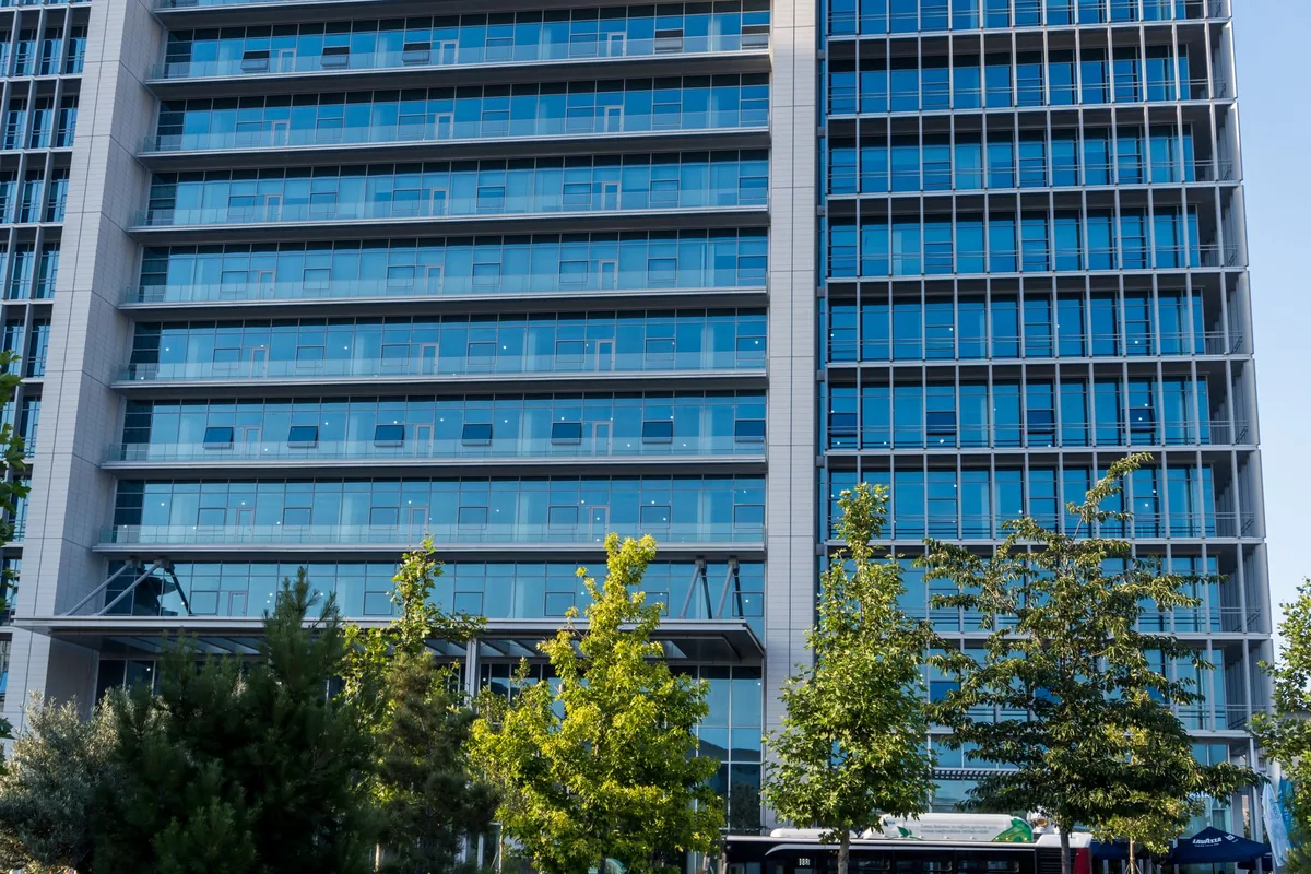 city commercial real estate building exterior
