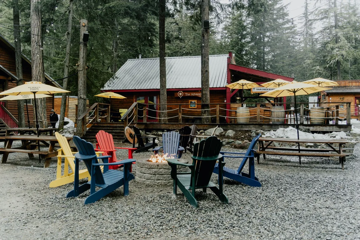 hotel outdoor patio fire pit chairs
