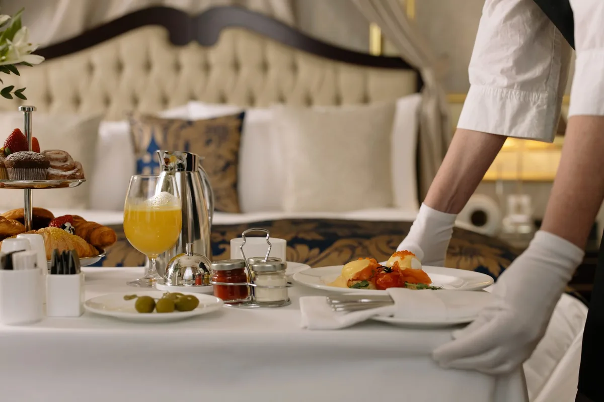 Delivery Apps Erode Hotel F&B Revenue Like OTAs
