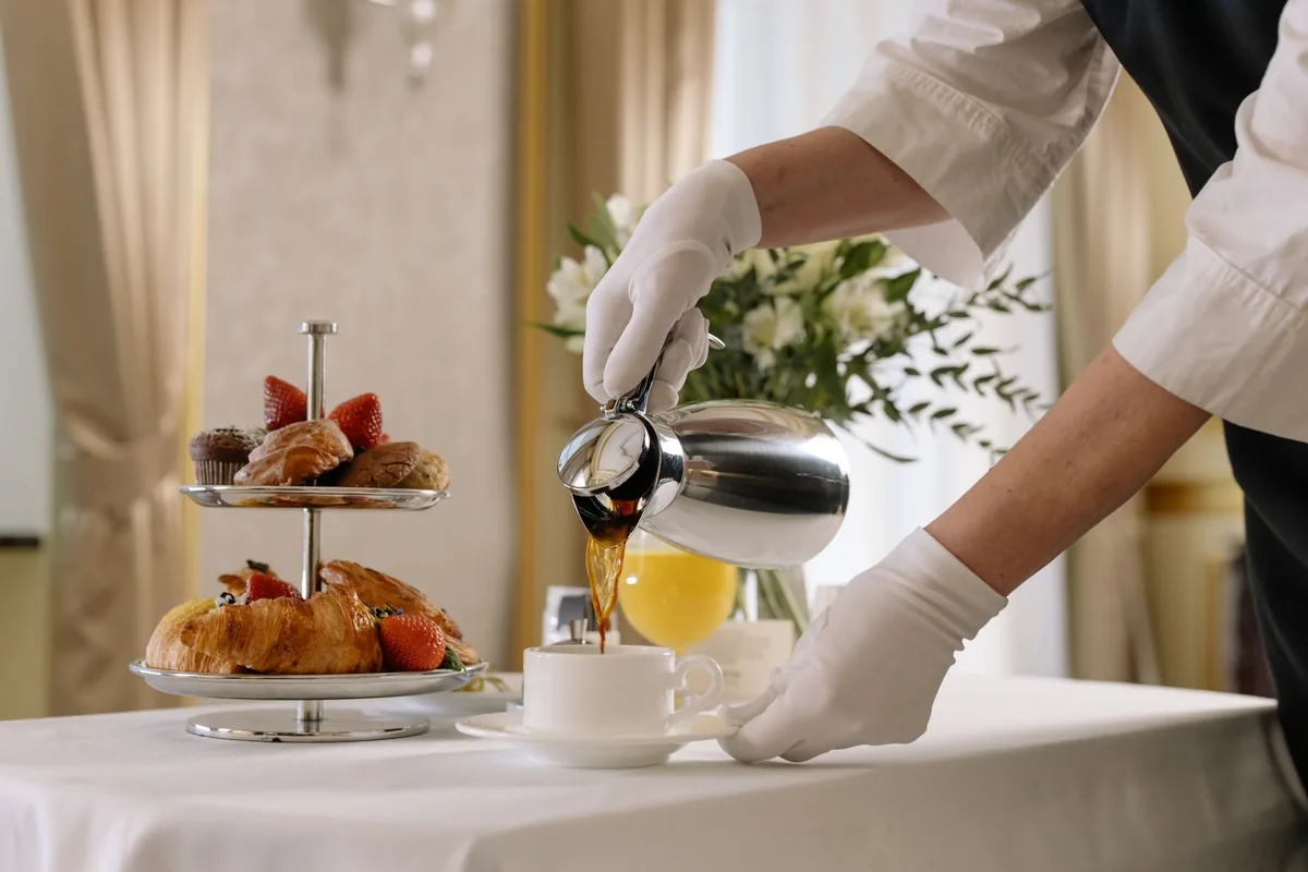 Digital Ordering and Visual Menus Lift Hotel F&B Revenue Up to 30%