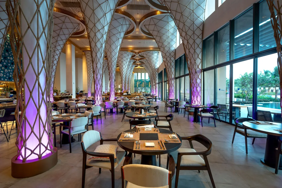 Fall Hotel Outlook: Luxury Pipelines and Dining Lead Growth