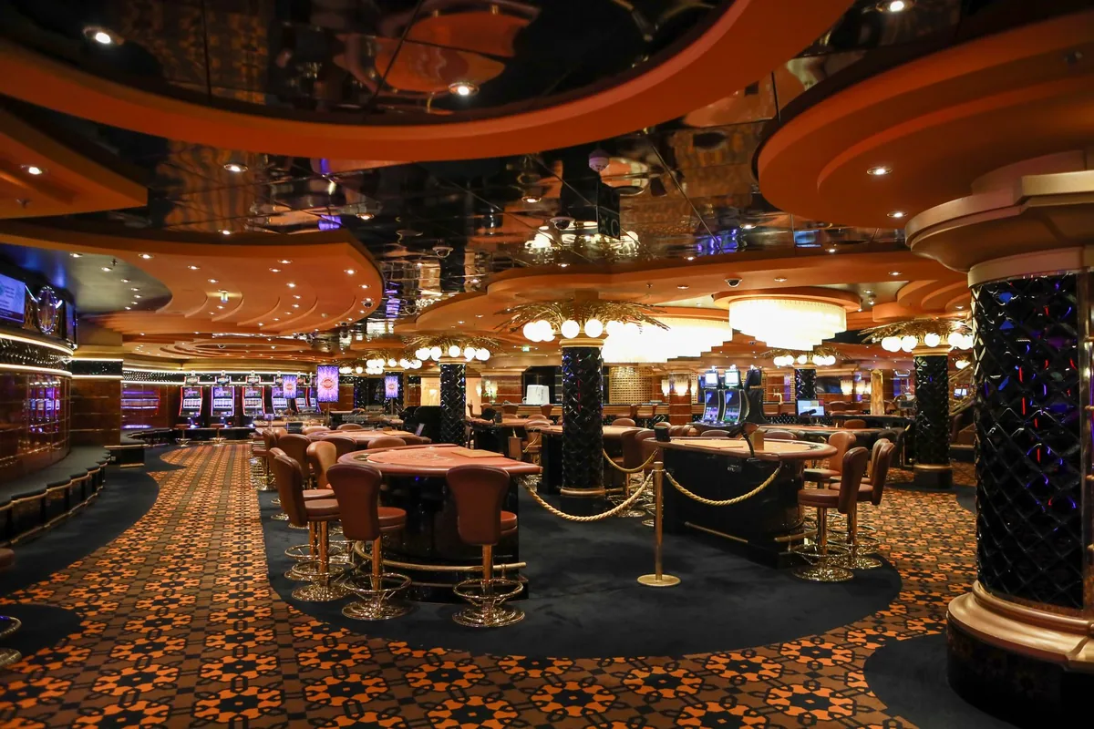 Fertitta Secures Caesars Vote in $17.6B Buyout