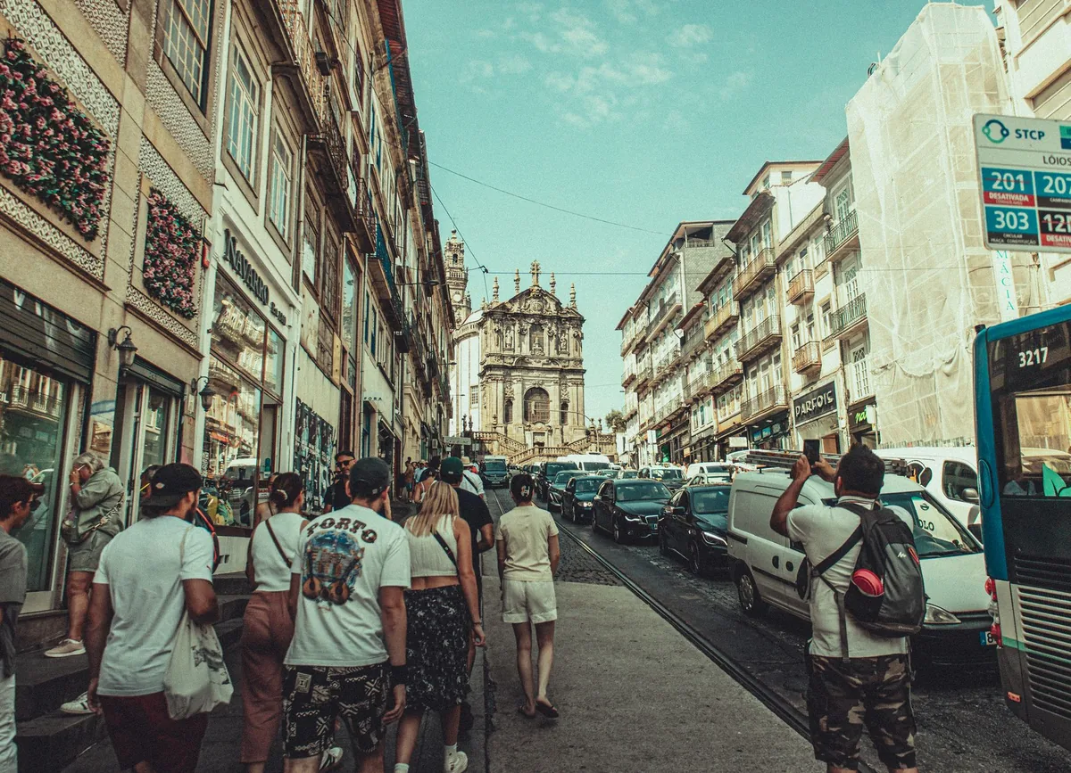 Flagship Group Buys Three Tour Operators in Major Roll-Up