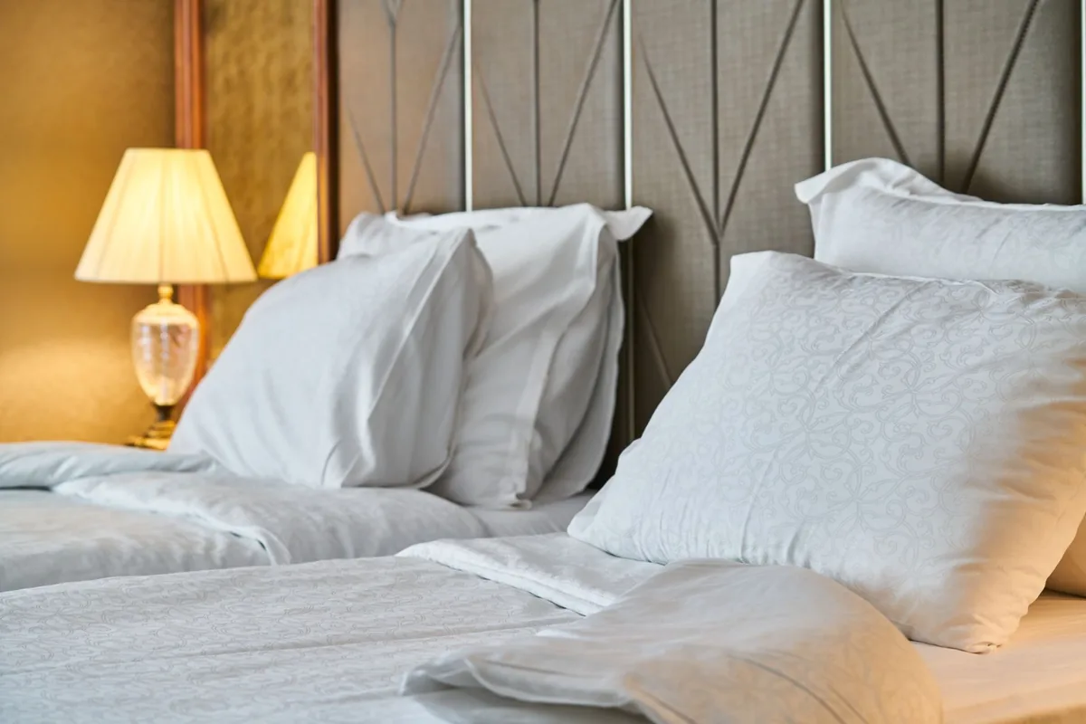 HCN and Artography Launch In-Room Art Sales Strategy