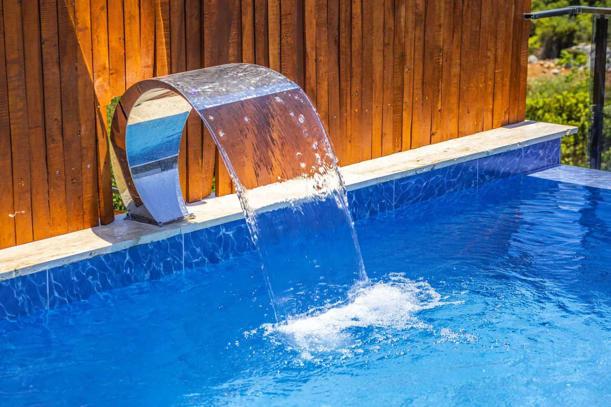 outdoor resort hydrotherapy pool