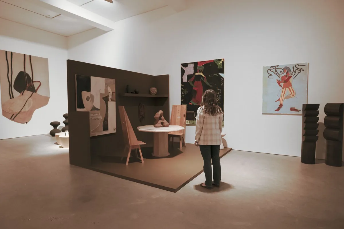 contemporary art gallery sculptures paintings