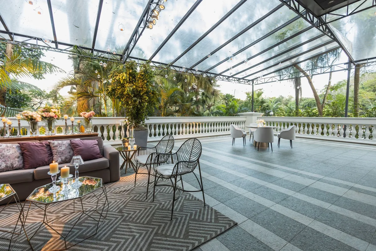 hotel outdoor patio event space