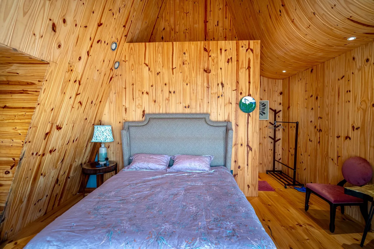 unique boutique hotel treehouse bedroom
