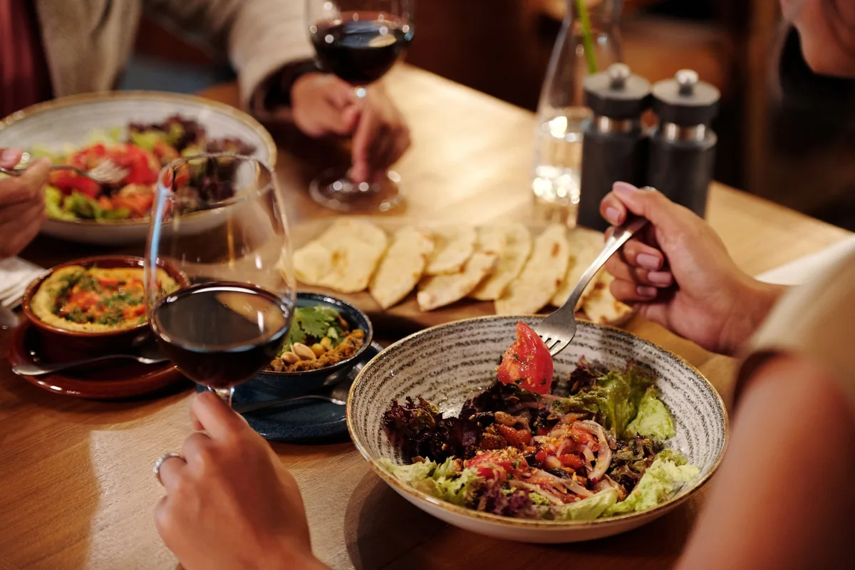 fresh salad healthy dish restaurant table