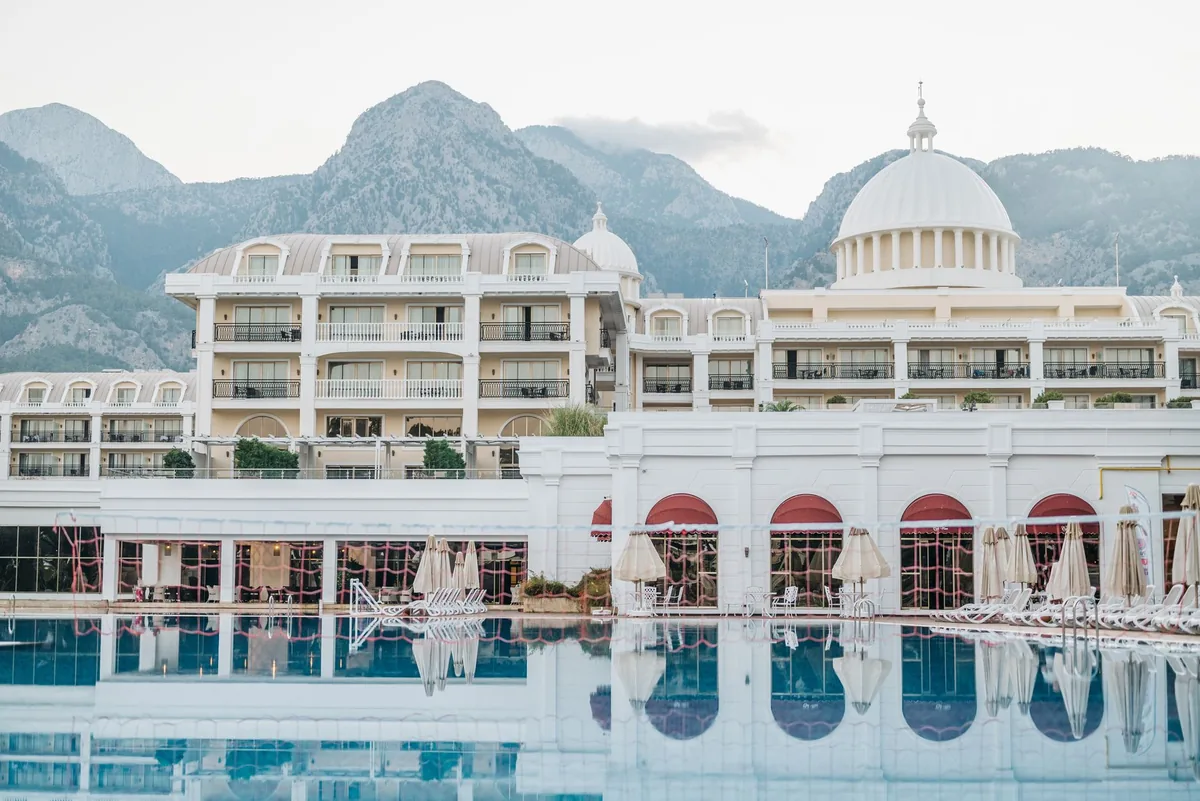 hotel swimming pool terrace skyline