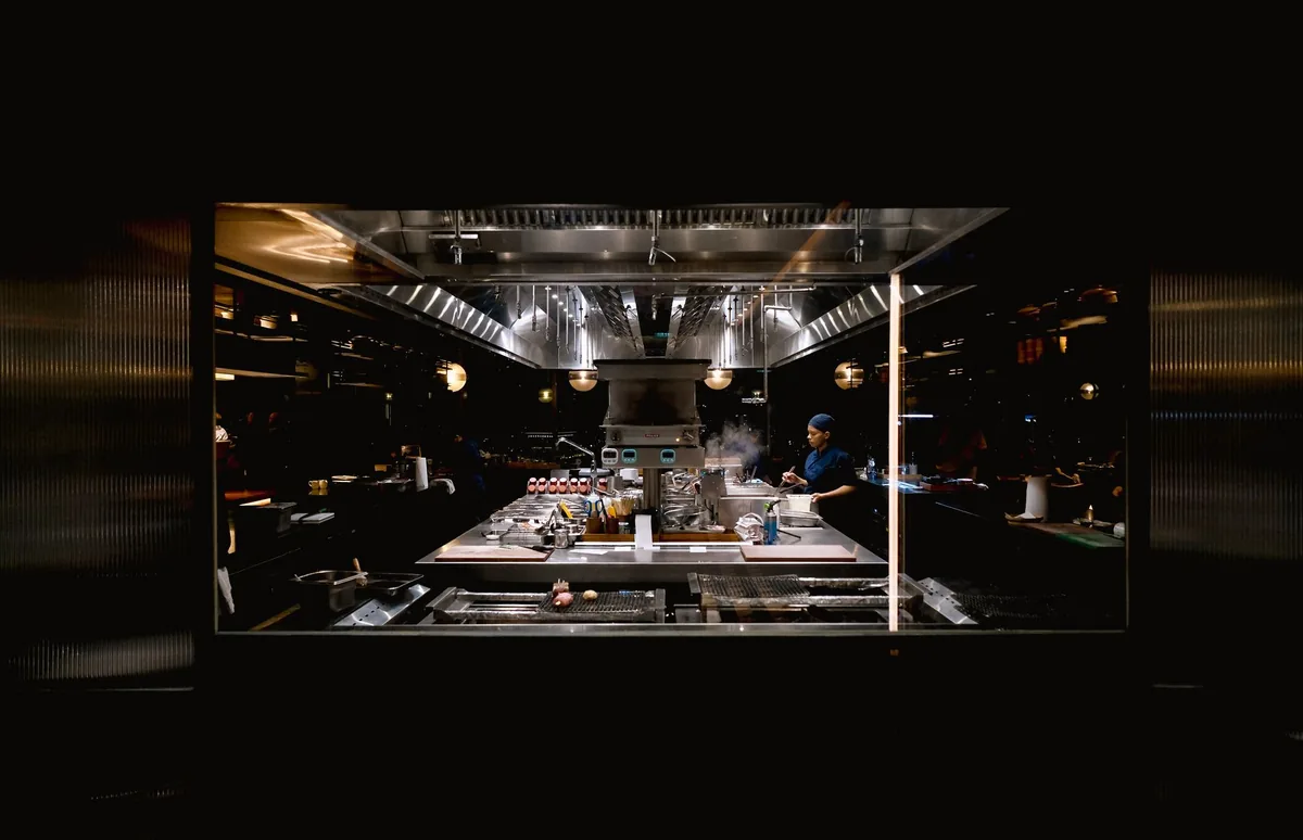 commercial restaurant open kitchen