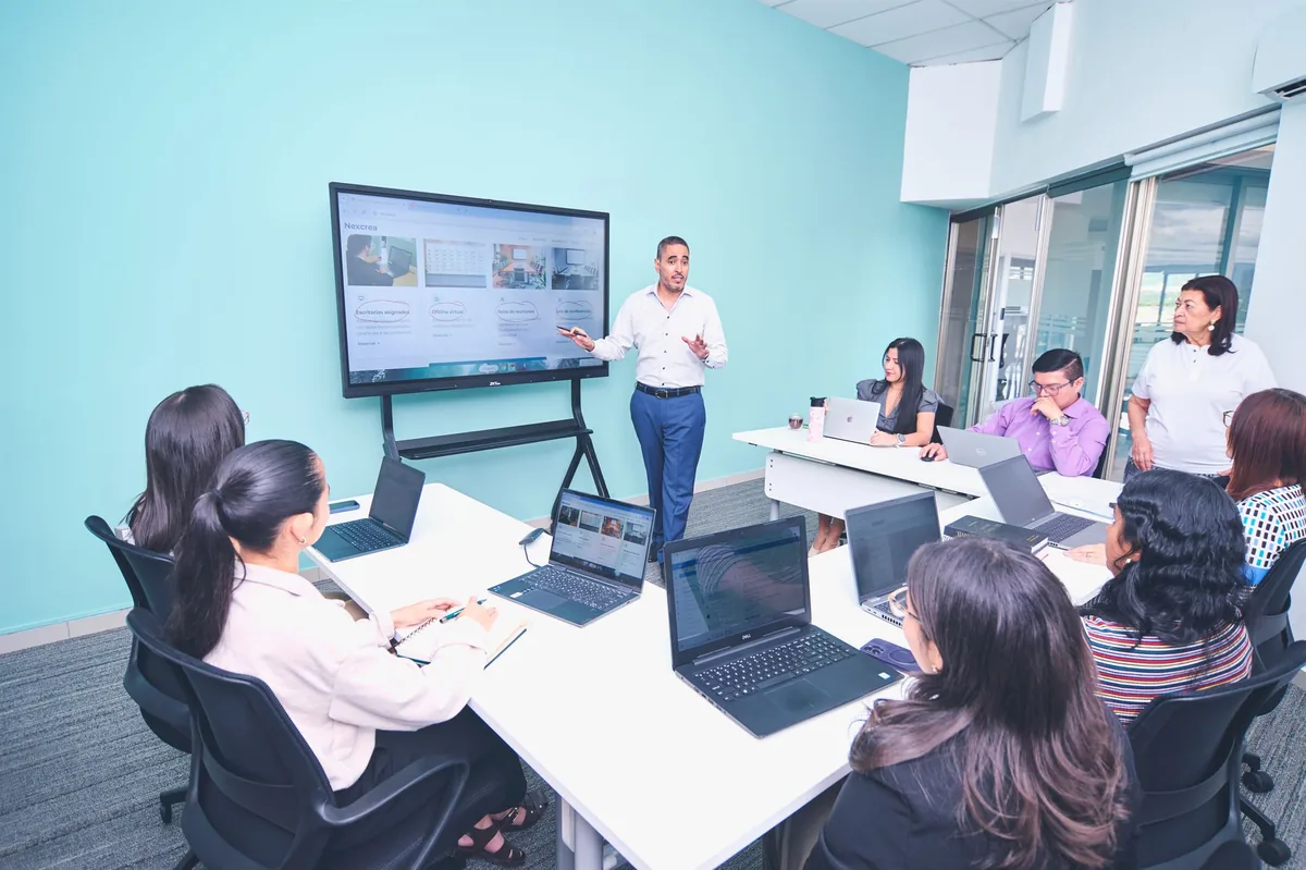 hotel management meeting room presentation