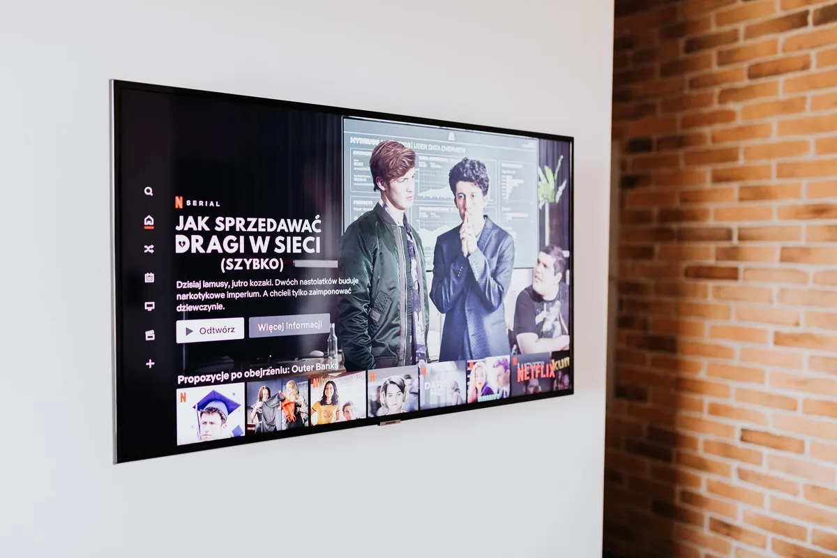 hotel room wall mounted smart TV streaming screen