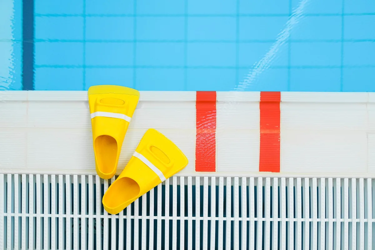 residential swimming pool safety gate