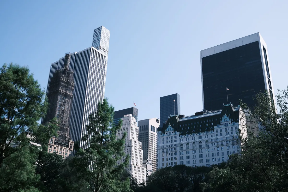 NYC Hotel Group Urges End to US-Canada Trade Dispute