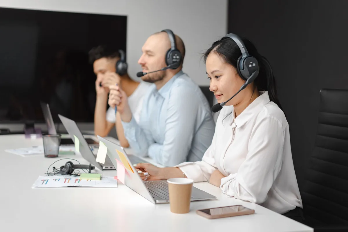 hotel call center headset