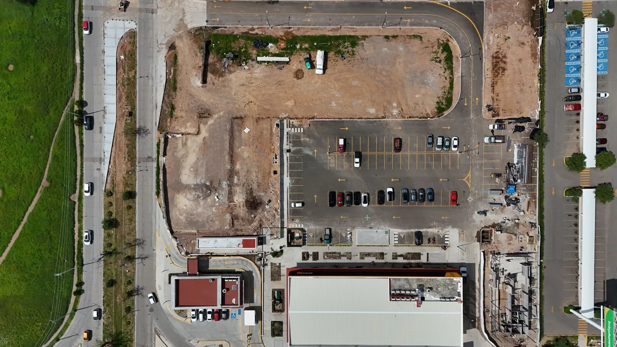 hotel parking lot construction traffic flow