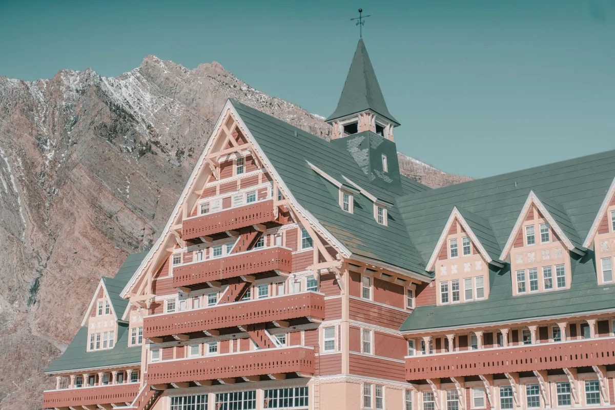 Starwood and AJ Capital Expand Field & Stream Lodge