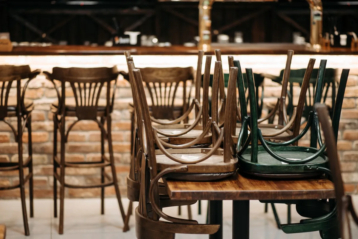 UK Hospitality Critical Distress Surges 17.5%