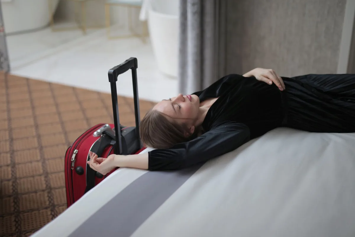 hotel bedroom luggage suitcase