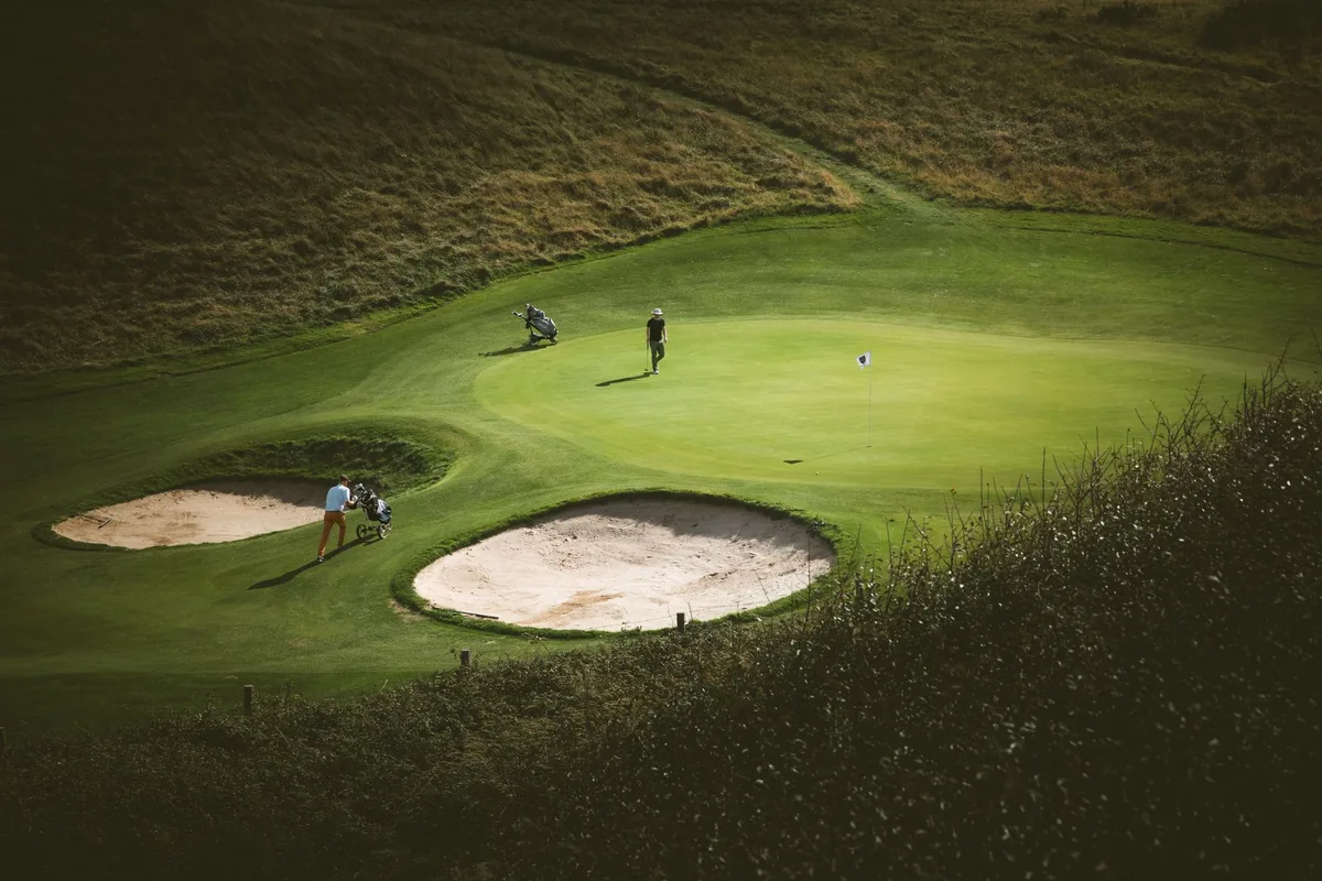 luxury hotel golf course fairways