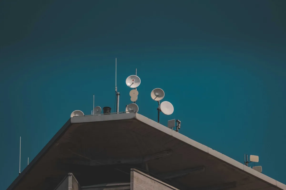 aircraft satellite antenna installation