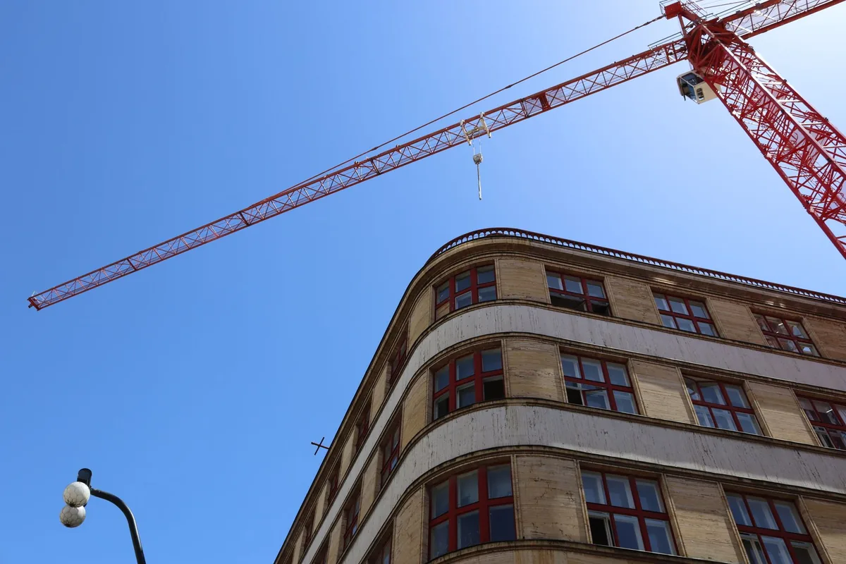 residential building construction crane exterior