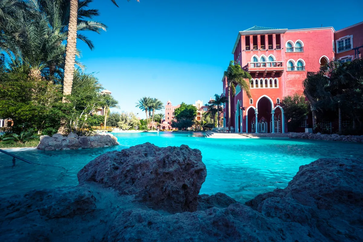 hotel swimming pool resort